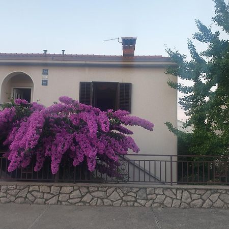 Apartments Mara Mali Lošinj Εξωτερικό φωτογραφία